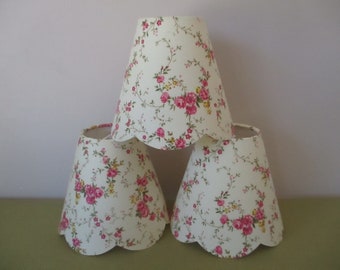 Lamp shade scalloped case to clipser to luster and applique fabric shabby creamy yellow pale, 3 color choices - handmade