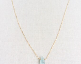 Raw Aquamarine Necklace, Aquamarine Jewelry, Aquamarine, Aquamarine Crystal, Raw Crystal Necklace, Dainty Gold Necklace, Gold Necklace,BN3R