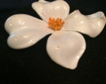 vintage dogwood flower enamel Pin
