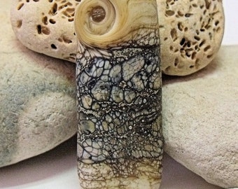 Millif Mount, Artisan Lampwork Glass Bead, SRA, UK