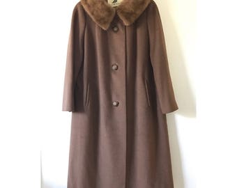 Vintage Rothmoor coat with fur collar