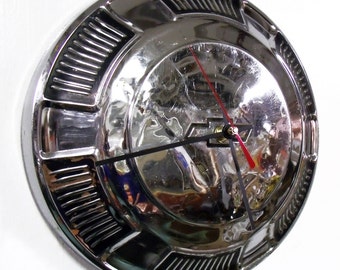 1968 - 1972 Chevy Chevelle, Impala, Bel Air, Biscayne Hubcap Clock - Chevrolet Classic Car Hub Cap - Man Cave Wall Decor - 1969 1970 1971
