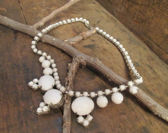 Vintage Silver Tone Milk Glass Choker