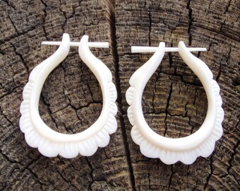 Oval Hoop Hand Handmade White Bone Post Earrings Tribal Style - Gauges Plugs Bone Horn - PE004 B G1