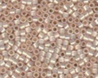 MIYUKI #11 Delica 1452 - Silver Lined Pale Peach Opal - 5 grams
