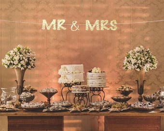 Mr and mrs banner, wedding reception banner, mr and mrs sign, bridal shower banner, engagement party banner, wedding banner, wedding sign