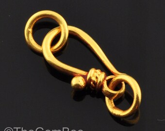 7.2mmx13mm 18k Solid Gold Old-Fashioned Hook Clasp