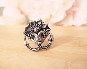Art nouveau Ring-Aged brass-adjustable-steampunk-Victorian-edgy chic- statement-armor ring V068