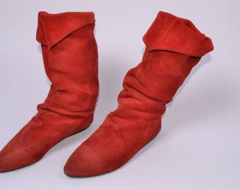 Women's 9 Narrow Bright Red SUEDE SLOUCHY BOOTS// Knee-High Fold Over Pirate//Wonder Woman Super Hero Halloween//