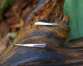 Sterling Silver 1.5mm Flare Bracelet