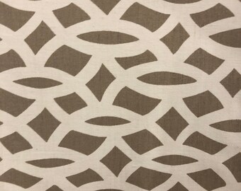 Schumacher Chain Link color Flax