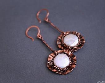 Wire wrap earrings Pearls earrings Copper Metalwork earrings Wire wrapped jewelry Long Dangle earrings Hammered Copper jewelry Mother Gift