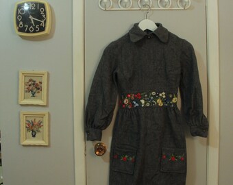 1960s grey wool floral embroidered peter pan collar dress