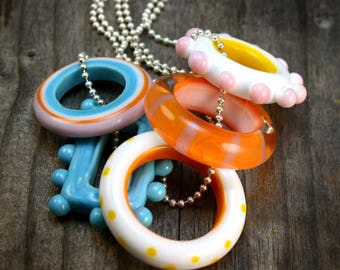 Set of 5 Assorted Handmade Lampwork Glass Ring Beads with FREE Chain