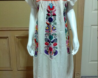 Handwoven Mexican Dress,Ivory Raw Cotton Colorful Embroidery,Womens Bohemian Embroidered Ethnic Caftan/Hippie Boho Festival Midi Tunic M