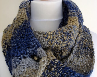 Handmade crochet cowl/neckwarmer/scarf - infinity scarf, neckwarmer, cowl - accessory