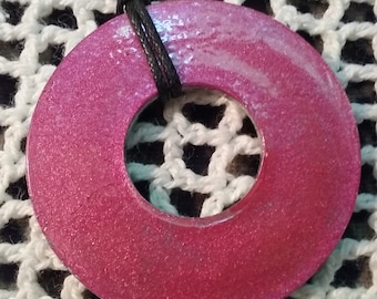 Shimmery pink metal washer necklace