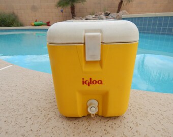 Vintage Igloo Hot and Cold Thermos Yellow and White