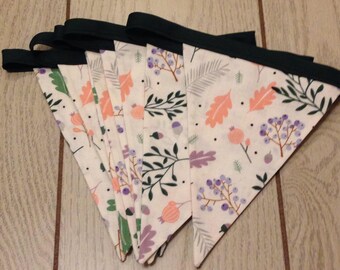 Leaves & Berries Bunting