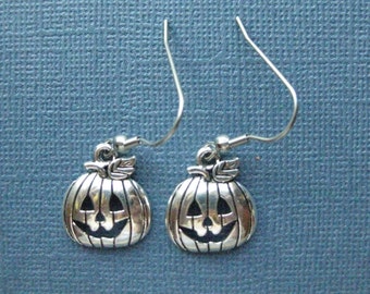 Jack O'Lantern Earrings - Pumpkin Earrings - Dangle Earrings - Halloween Earrings - Halloween Jewelry - Earrings - Holiday Earrings -- E120