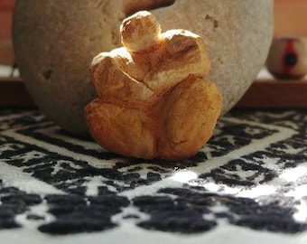 Mini Strong goddess statue