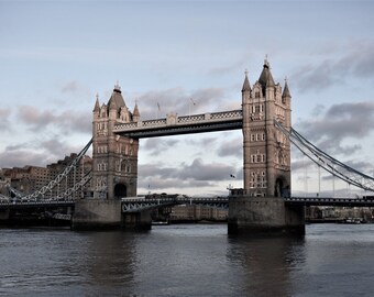 Tower Bridge Watercolor Wall art Digital painting London Tour