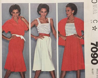 Misses' Top, Camisole, and Skirt Sewing Pattern McCall's 7090 Size 12 Bust 34 inches Complete Uncut FF