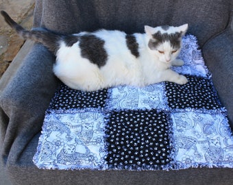 Cat Bedding, Cat Bed, Cat Blanket, Cat Quilt, Handmade Cat Quilt, Washable Cat Bed, Travel Cat Blanket, Crate Mat, Fabric Cat Bed, Catnip