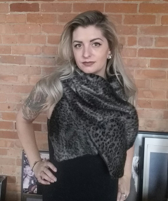 Faux fur scarf shawl wrap. Faux cheetah fur. Rockabilly cover up, wedding bridesmaids shawl.
