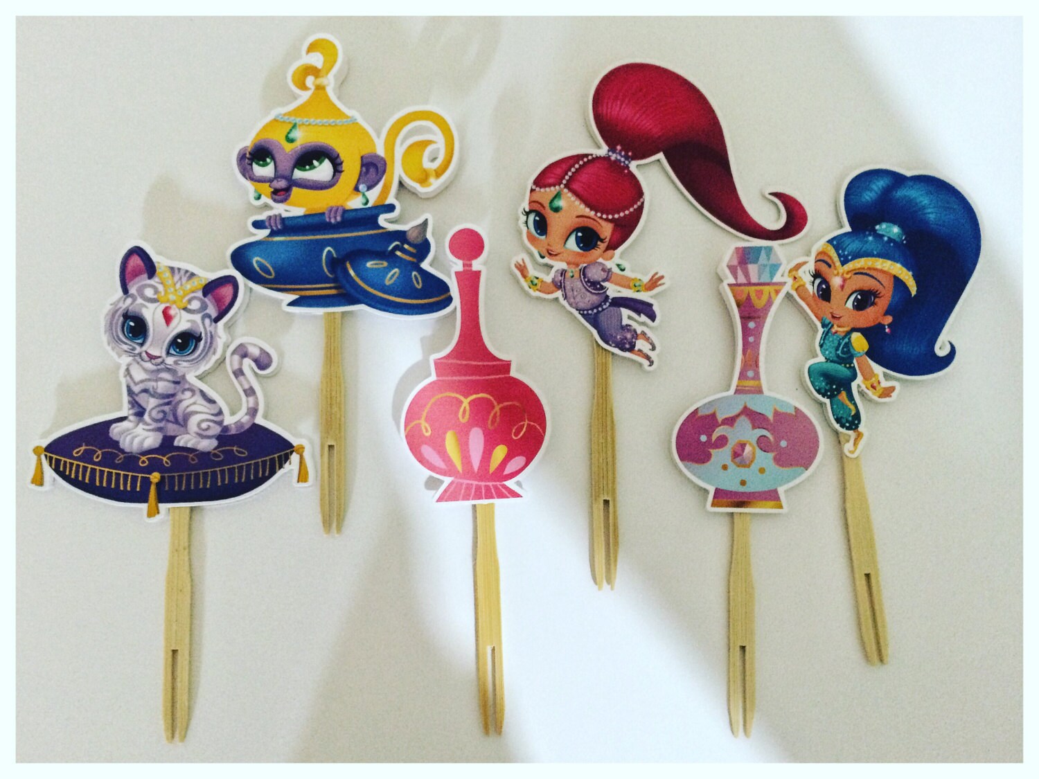 Shimmer and Shine cupcakes toppers Shimmer and Shine Birthday