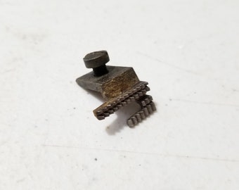 Original Antique Singer 27 Sewing Machine Feed Dog Parts - P474