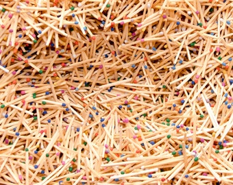 Wooden matchsticks with mixed color tips for matchhouse making, matchbox filling, crafts, wedding matchboxes