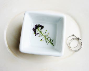 Ring Jewelry Organizer, Ring Dish, Flower Ceramic Dish, Ring Holder, Nature Gift, Wedding Dish Ringbearer