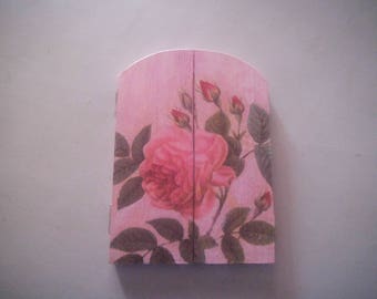 pretty picture frame decorated with napkins