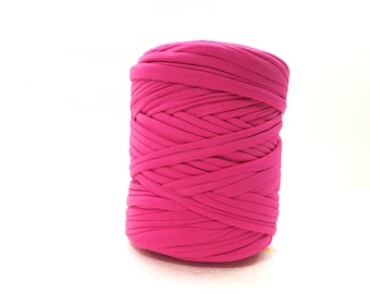 Fuschia Tshirt yarn, trapillo, zpagetti yarn, tshirt yarn, spaghetti yarn, Tshirt yarn, recycled yarn, fabric yarn, tee shirt yarn, 5 meters