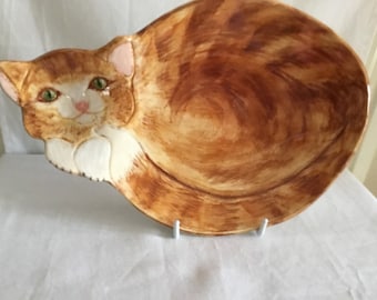 Ceramic Ginger Tabby Cat Dish. Handmade and Hand Painted. Gift for Mum.