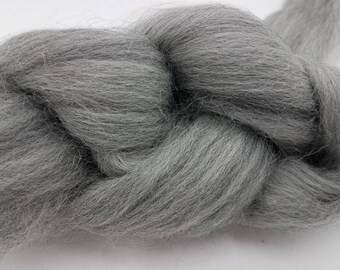 1 pound Grey Corriedale combed top, roving, spinning fiber, felting fiber, fiber, fibre, gray