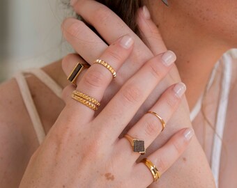 Square Geometric Gold bracelet, gold Geometric bracelet, Geometric Shape Diamond, Diamond shape bracelet, cute bracelet, Square Bracelet
