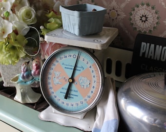 White Scale, American Family Nursery Scale, White Baby Scale, White Kitchen Scale, White Vintage Scale, Baby Shower Gift