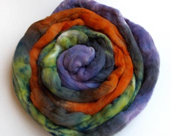 Dark and Spooky Merino Roving 4 oz