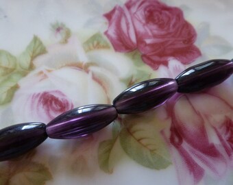 10 Vintage 19 x 8mm Scrumptious Grape Amethyst Oblong Beads C39