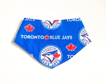 Toronto Blue Jays bib - Blue jays bandana Bib, baseball Bandana Bib, Canada Bandana bib, girl Bandana bib, Maple leaf drool bib, blue bib