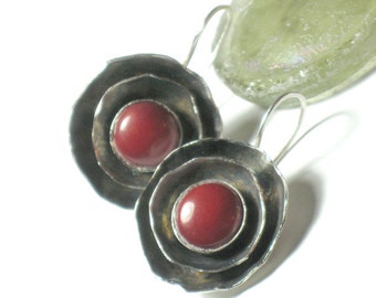 Coral Earrings Silver, Red Earrings, Red Gemstone Earrings, Red Dangle Earrings, Red Drop Earrings, Blackened Silver Jewelry, Round Earrings