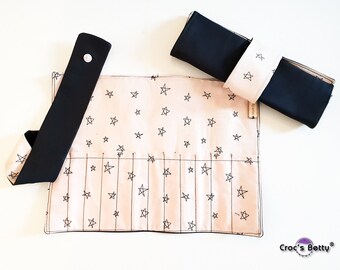 Crochet Hook Case by Fée bricoleuse