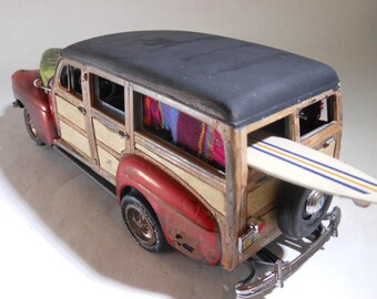 FordWoody,Surfboard,ScaleModelCar,ToyCar,RustedWreck,Barnfind,SurfCity