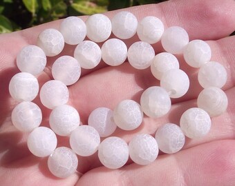5 FIRE DRAGON VEINS AGATE 7MM BEADS. WHITE