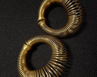 Unique Vintage Coiled Spring Wire Graduated Gold Hoops Pierced Post Hoop Earrings