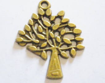 2 pendant filigree tree of life pattern