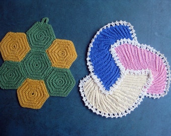 2 Special Never Used Hand Crochet Pot Holders Excellent Condition