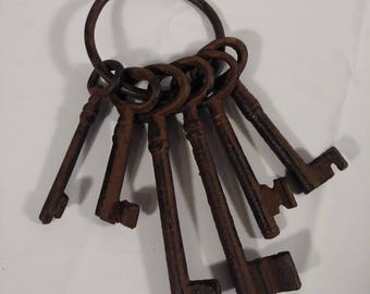 Vintage Cast Iron Skelton Keys